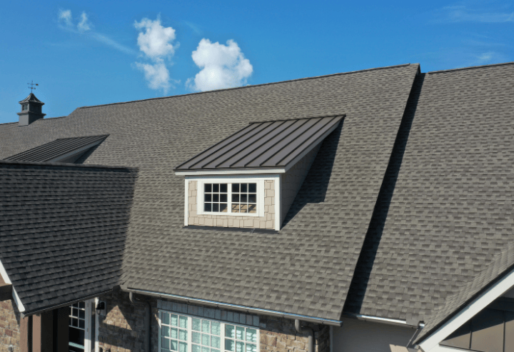 Image: Roof with blue sky
